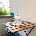 2 Zimmer City Apartment mit Terrasse und Tiefgaragenstellplatz in Zentrum von Leipzig